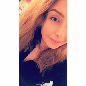 Meet your Posher, Angélica